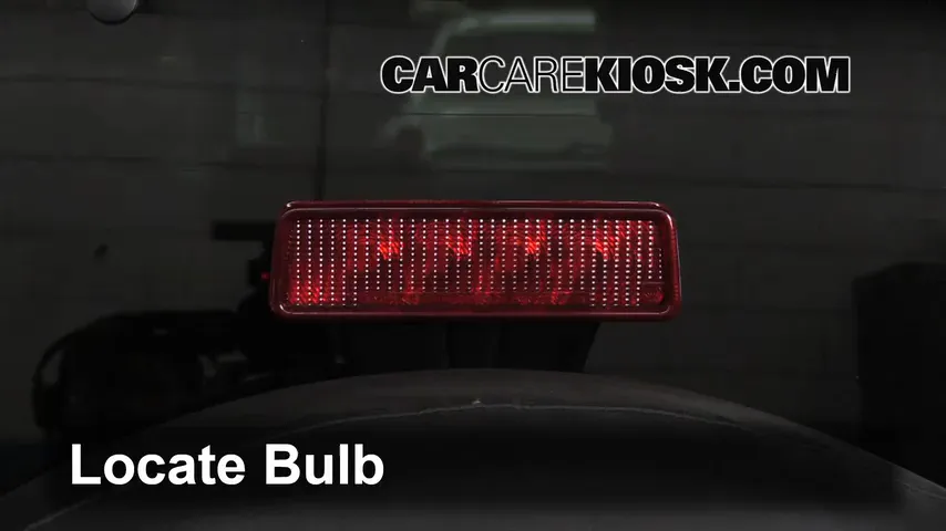 2010 Jeep Wrangler Unlimited X 3.8L V6 Lights Center Brake Light (replace bulb)